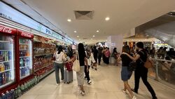 Lucky Plaza (D9), Retail #529597531